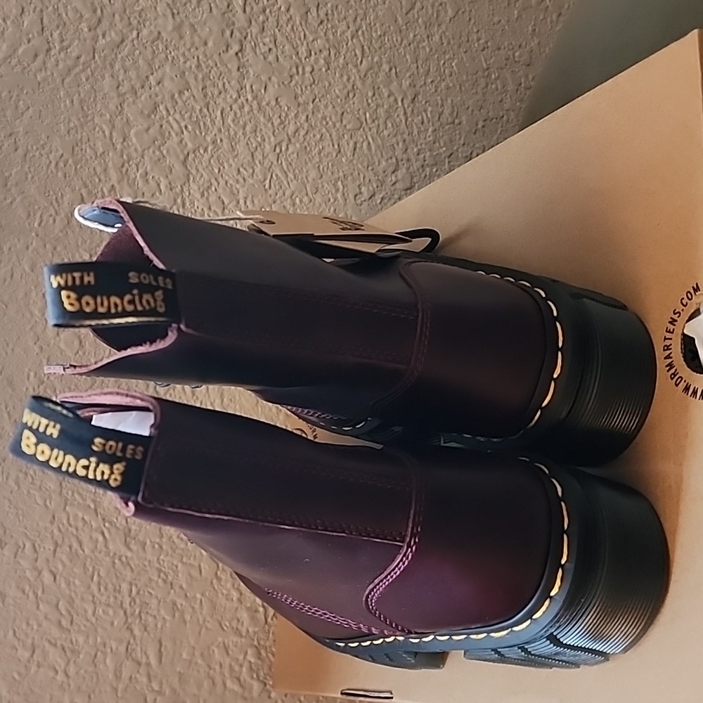 Brand new Dr. Martens Red and Black Boots with platform Sole - Picture 8 of 9